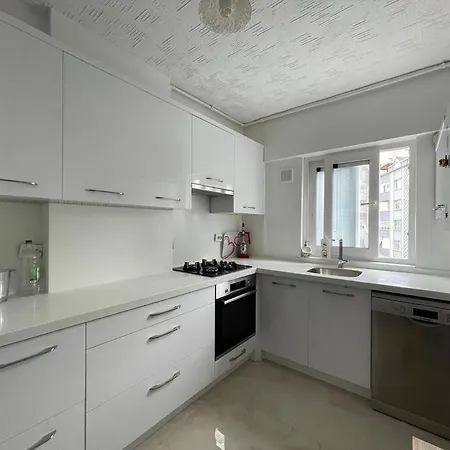 Apartamento Umraniye-uskudar 3+1 Metro 10 Minutes *